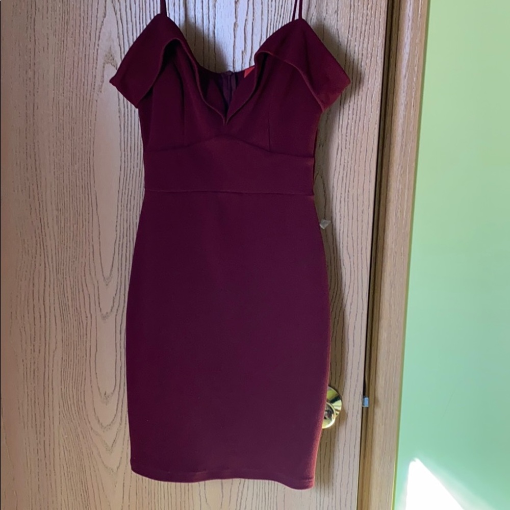 AKIRA Burgundy Shapely Dress
